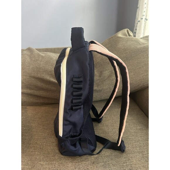 Vineyard Vines Backpack Limited Edition Navy Blue And Pink Bag Classic Preppy - Picture 2 of 9